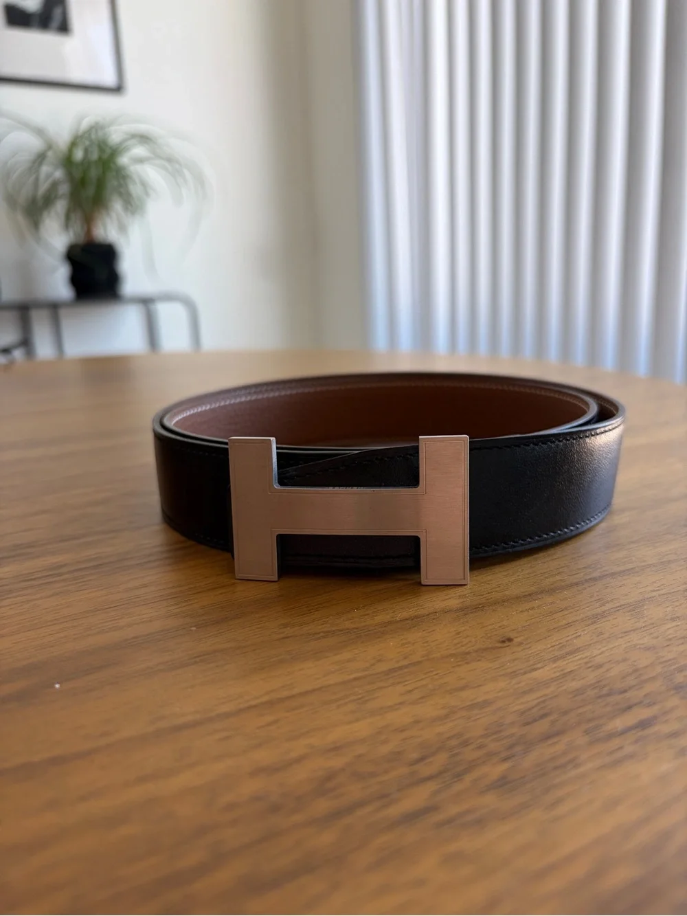 Hermès Leather Belt with H Buckle - Black. Never used. No box